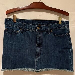 Free People Denim Mini Skirt with Raw Hem and Pockets Front/Back - Dk.Denim- 10